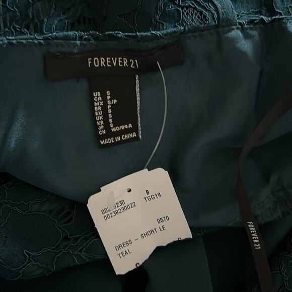 Forever 21  Dark Teal Special Occasion Dress Juniors Size Small Lace Long Sleeve - Picture 5 of 11